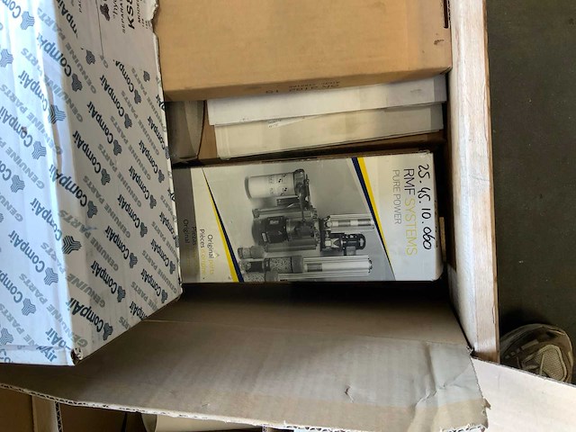 Pallets elektratoebehoren (4x) - afbeelding 15 van  22