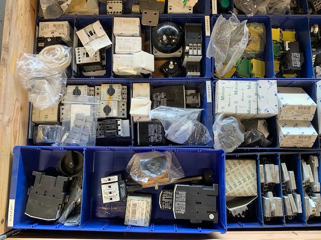 Pallets elektratoebehoren (4x) - afbeelding 4 van  22