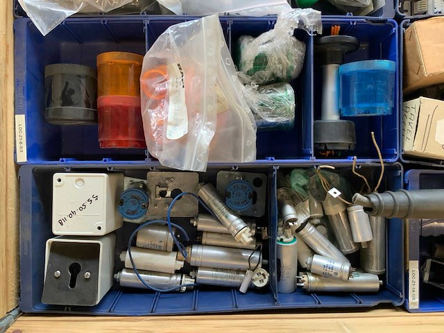 Pallets elektratoebehoren (4x) - afbeelding 15 van  22