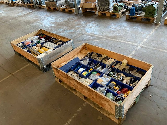 Pallets elektratoebehoren (4x) - afbeelding 12 van  22