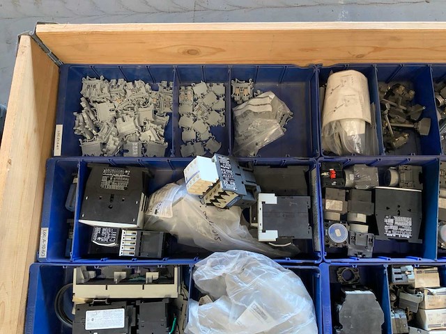 Pallets elektratoebehoren (4x) - afbeelding 17 van  22