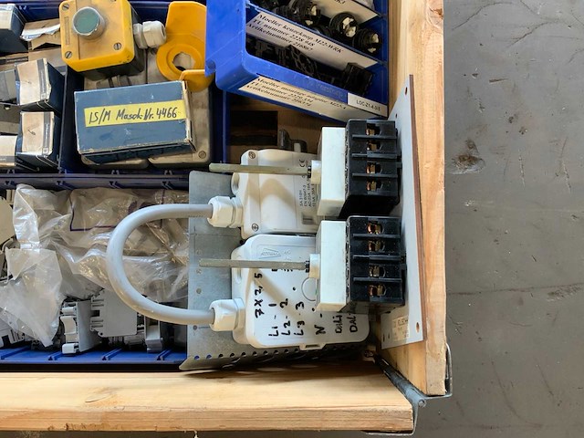 Pallets elektratoebehoren (4x) - afbeelding 20 van  22