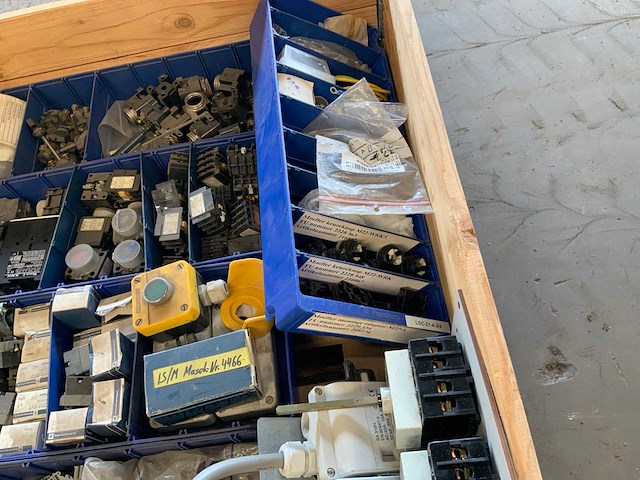 Pallets elektratoebehoren (4x) - afbeelding 21 van  22