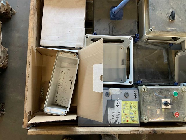 Pallets elektrotoebehoren (5x) - afbeelding 3 van  16