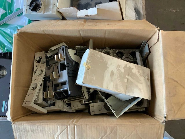 Pallets elektrotoebehoren (5x) - afbeelding 14 van  16