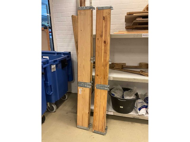 Pallets en hout - afbeelding 8 van  9