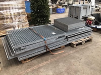 Pallets gegalvaniseerde roostervloeren (2x) - afbeelding 1 van  3
