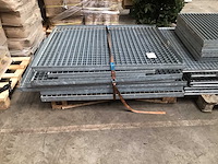 Pallets gegalvaniseerde roostervloeren (2x) - afbeelding 2 van  3