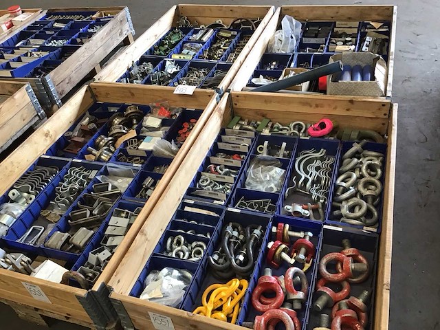 Pallets hijs- hef en bevestigingsmaterialen (4x) - afbeelding 1 van  21