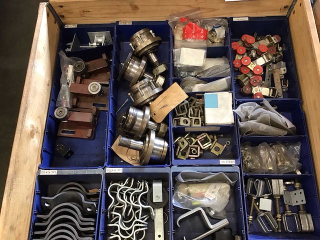 Pallets hijs- hef en bevestigingsmaterialen (4x) - afbeelding 21 van  21