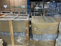 Pallets inhaakmanden tbv winkelstellingen (22x) - afbeelding 2 van  10