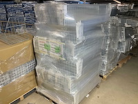 Pallets inhaakmanden tbv winkelstellingen (22x) - afbeelding 3 van  10