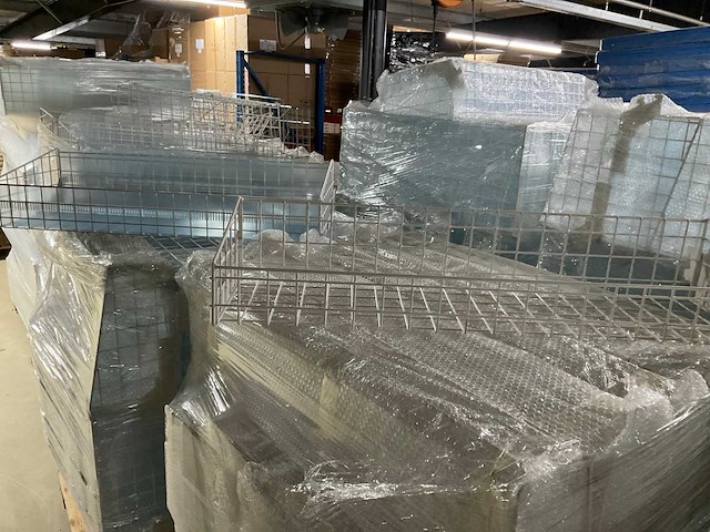 Pallets inhaakmanden tbv winkelstellingen (22x) - afbeelding 10 van  10