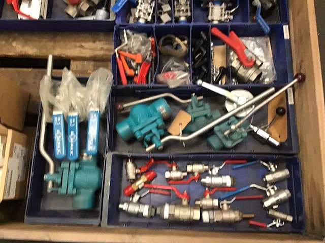 Pallets kogelkranen en toebehoren (2x) - afbeelding 2 van  17
