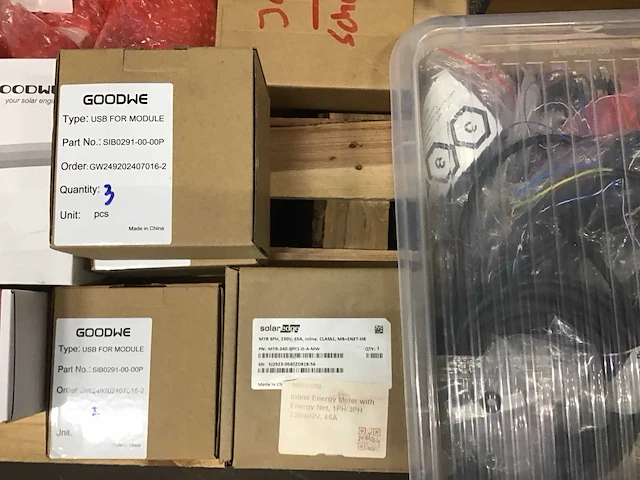 Pallets materialen ten behoeve van zonnepanelen (2x) - afbeelding 3 van  7