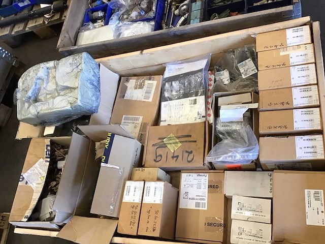 Pallets meetapparatuur en divers (4x) - afbeelding 7 van  13