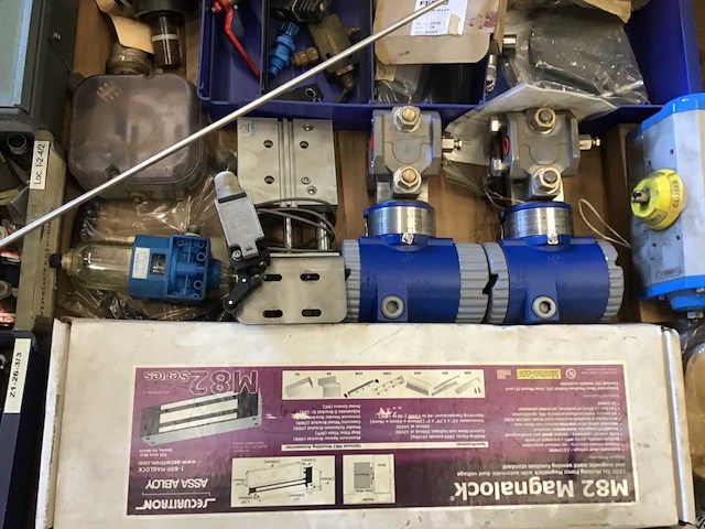 Pallets meetapparatuur en divers (4x) - afbeelding 8 van  13