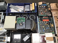 Pallets met computermaterialen (4x) - afbeelding 4 van  13