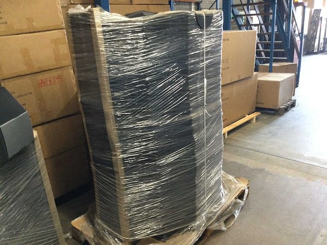 Pallets met kartonnen opbergdozen (3x) - afbeelding 4 van  8