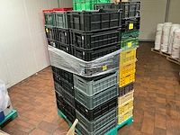 Pallets met stapelkratten (3x) - afbeelding 7 van  8