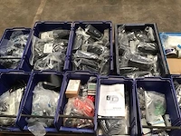 Pallets onderdelen ten behoeve van zonnepanelen en diversen (2x) - afbeelding 6 van  6