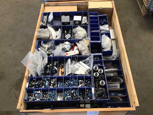 Pallets pneumatische onderdelen (6x) - afbeelding 11 van  13