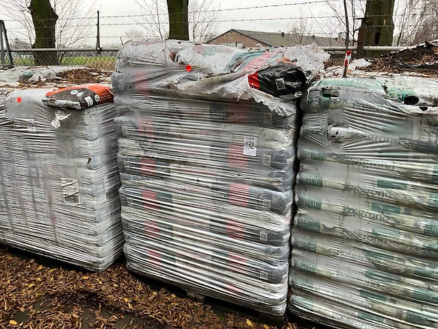 Pallets potgrond (2x) - afbeelding 1 van  2