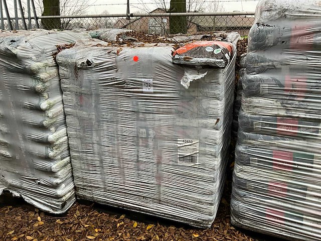 Pallets potgrond (2x) - afbeelding 1 van  2
