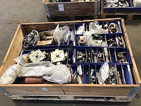 Pallets rvs bevestigingsmaterialen, lasbochten, lasflenzen (6x) - afbeelding 6 van  8