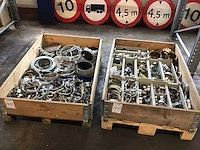 Pallets slangklemmen en diversen (2x)
