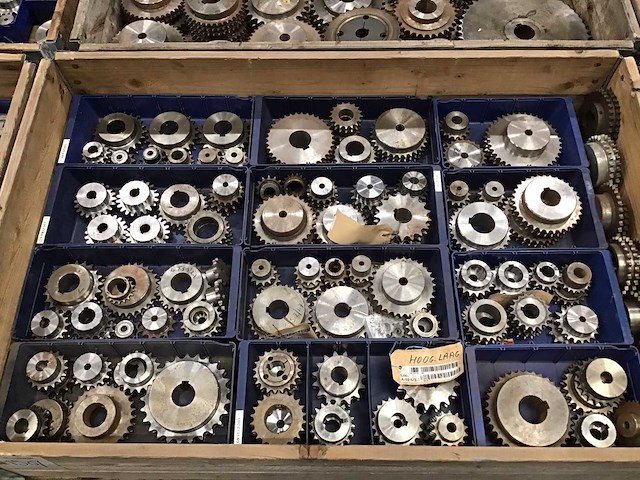 Pallets tandwielen, tandkoppelingen en diversen (4x) - afbeelding 12 van  18