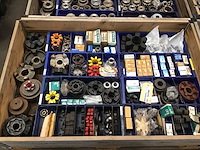 Pallets tandwielen, tandkoppelingen en diversen (4x) - afbeelding 14 van  18