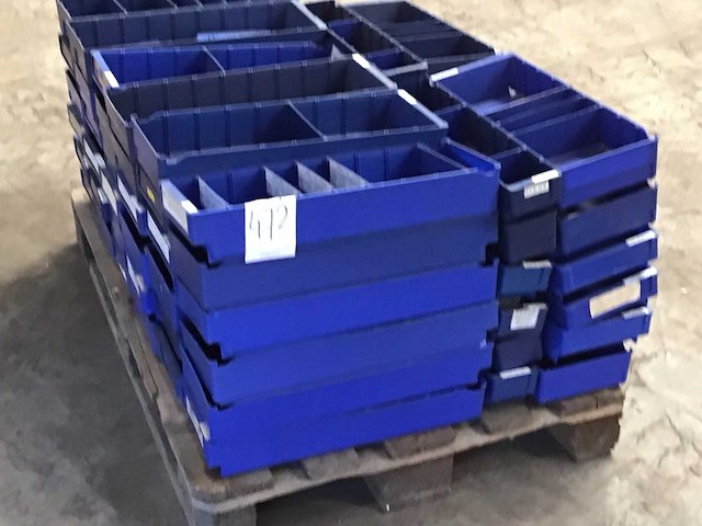 Pallets voorraad magazijnvoorraadbakjes - afbeelding 1 van  4