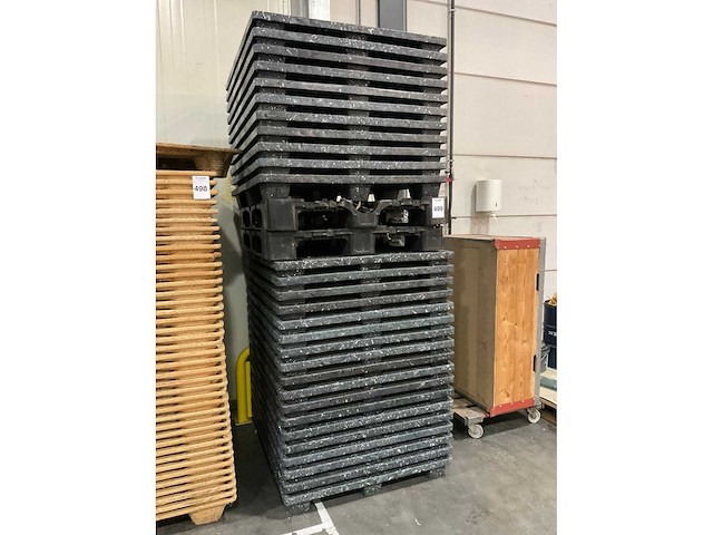 Pallets - afbeelding 3 van  3
