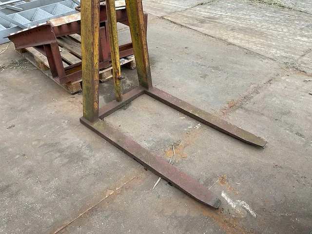 Palletstapelaar - afbeelding 4 van  5