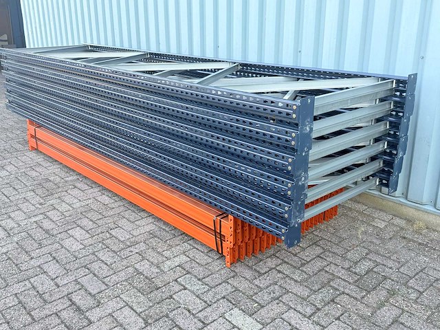 Palletstelling 11 st + 40 l / 33,9m lengte - afbeelding 1 van  5