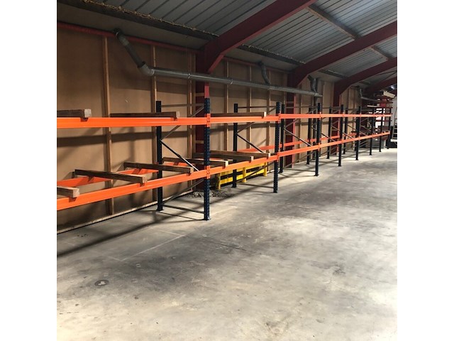Palletstelling ±22,35m lang, 9st + 32l mecalux, gedemonteerd - afbeelding 1 van  3