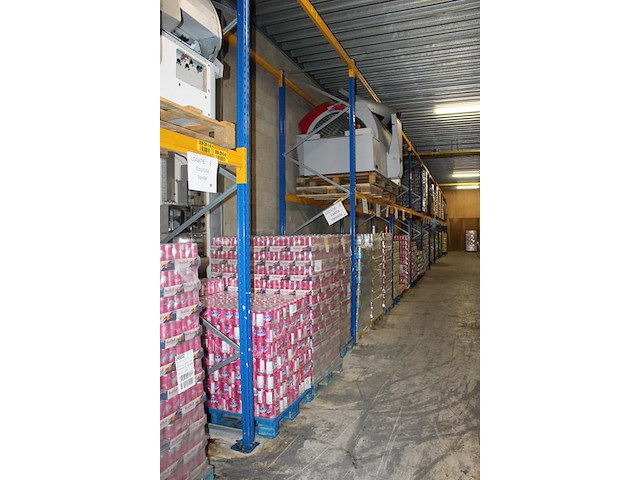 Palletstelling bestaande uit 12 staanders met afmeting 110 x 395 cm en 42 liggers met lengte 270 cm (gedee... onderdeel van combinatiekavel combinatiekavel bestaande uit 80 staanders en 244 liggers. kavels f1009 t/m f1011 - afbeelding 2 van  2