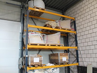 Palletstelling bestaande uit 2 staanders met afmeting ca. 110 x 450 cm en 8 liggers met lengte 370 cm. let ... - afbeelding 1 van  2