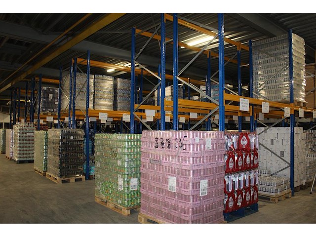 Palletstelling bestaande uit 32 staanders met afmeting 110 x 395 cm en 82 liggers met lengte 270 cm (gedee... onderdeel van combinatiekavel combinatiekavel bestaande uit 80 staanders en 244 liggers. kavels f1009 t/m f1011 - afbeelding 2 van  2