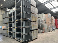 Palletstelling, legbordstelling, draagarmstelling en magazijn toebehoren