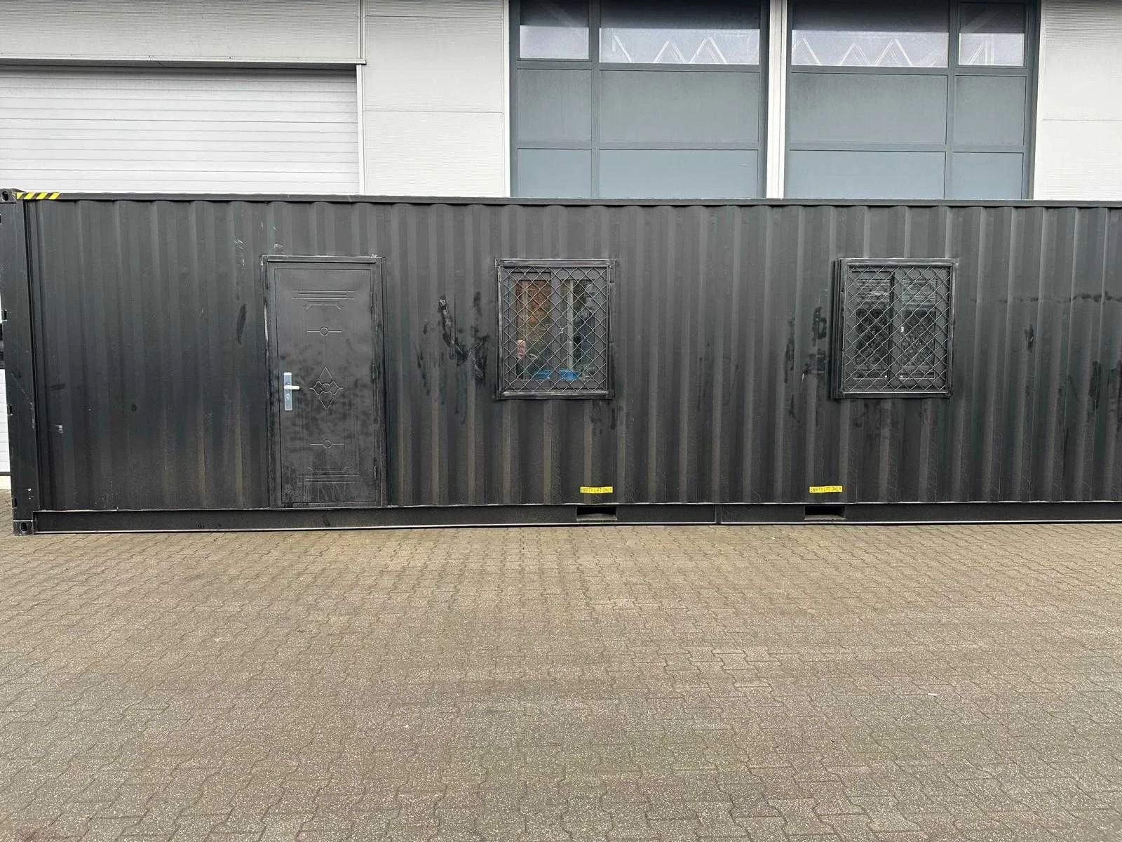 Palletstelling, legbordstelling, draagarmstelling en magazijn toebehoren