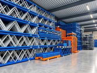 Palletstelling, legbordstelling, draagarmstelling en magazijn toebehoren