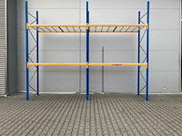Palletstelling, legbordstelling, draagarmstelling, inpaktafels en magazijn toebehoren