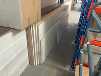 Palletstelling liggers (circa 40 stuks) en houten legborden - afbeelding 5 van  6