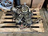 Palletstelling met motoronderdelen en diversen - afbeelding 20 van  34