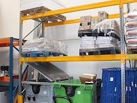 Palletstelling met vier staanders. afmeting 110 x circa 400 cm. twaalf leggers met lengte 270 cm. vier bes... - afbeelding 4 van  4