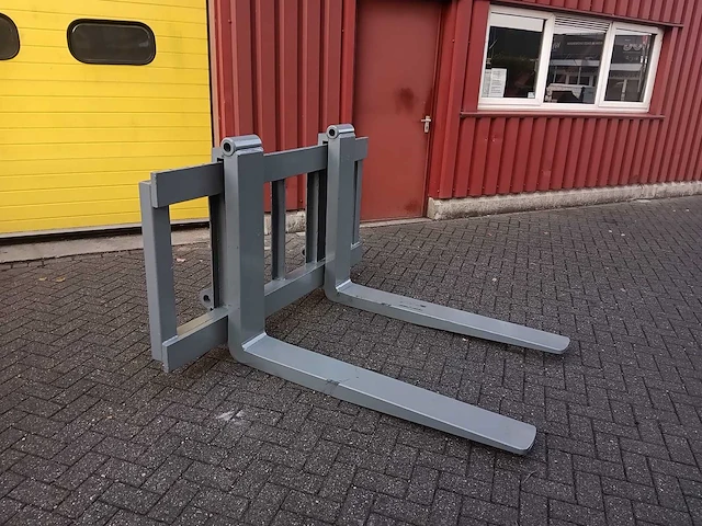 Palletvorken met volvo snelwisselsysteem - afbeelding 4 van  6