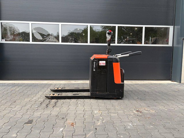 Palletwagen bt lpe240 elektrisch 2400kg 2011 - afbeelding 1 van  1
