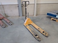Palletwagen eller lift, max 2500 kilo, bouwjaar 2004